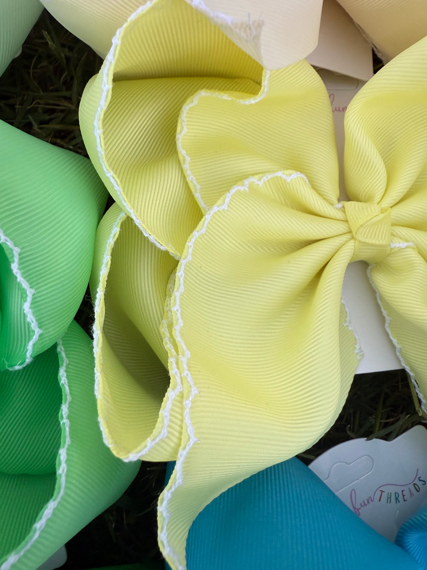 Fun Size Solid Hair Bows (5in)