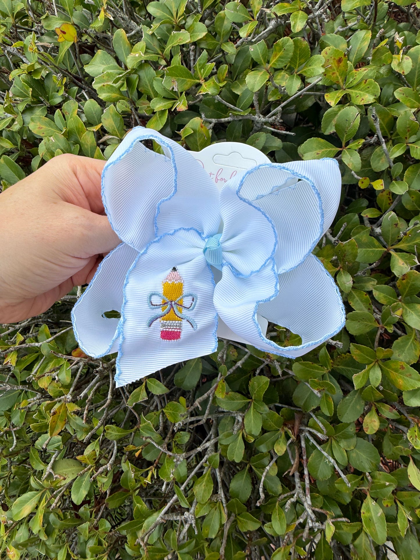 Pretty Pencil Moonstitch Bow