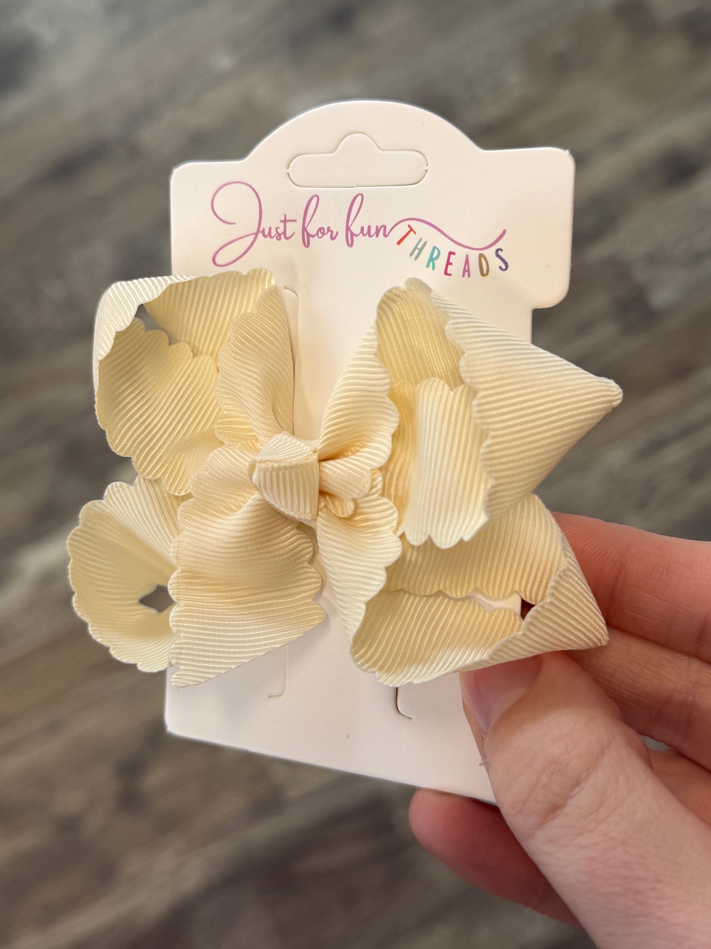 Scallop Edge Hair Bows