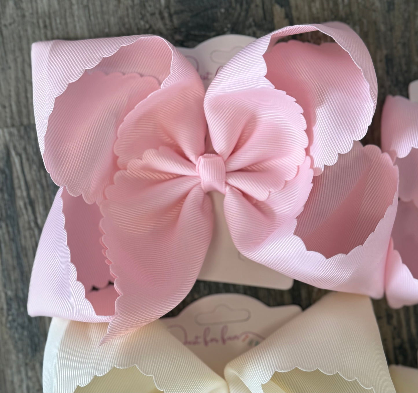 Scallop Edge Hair Bows