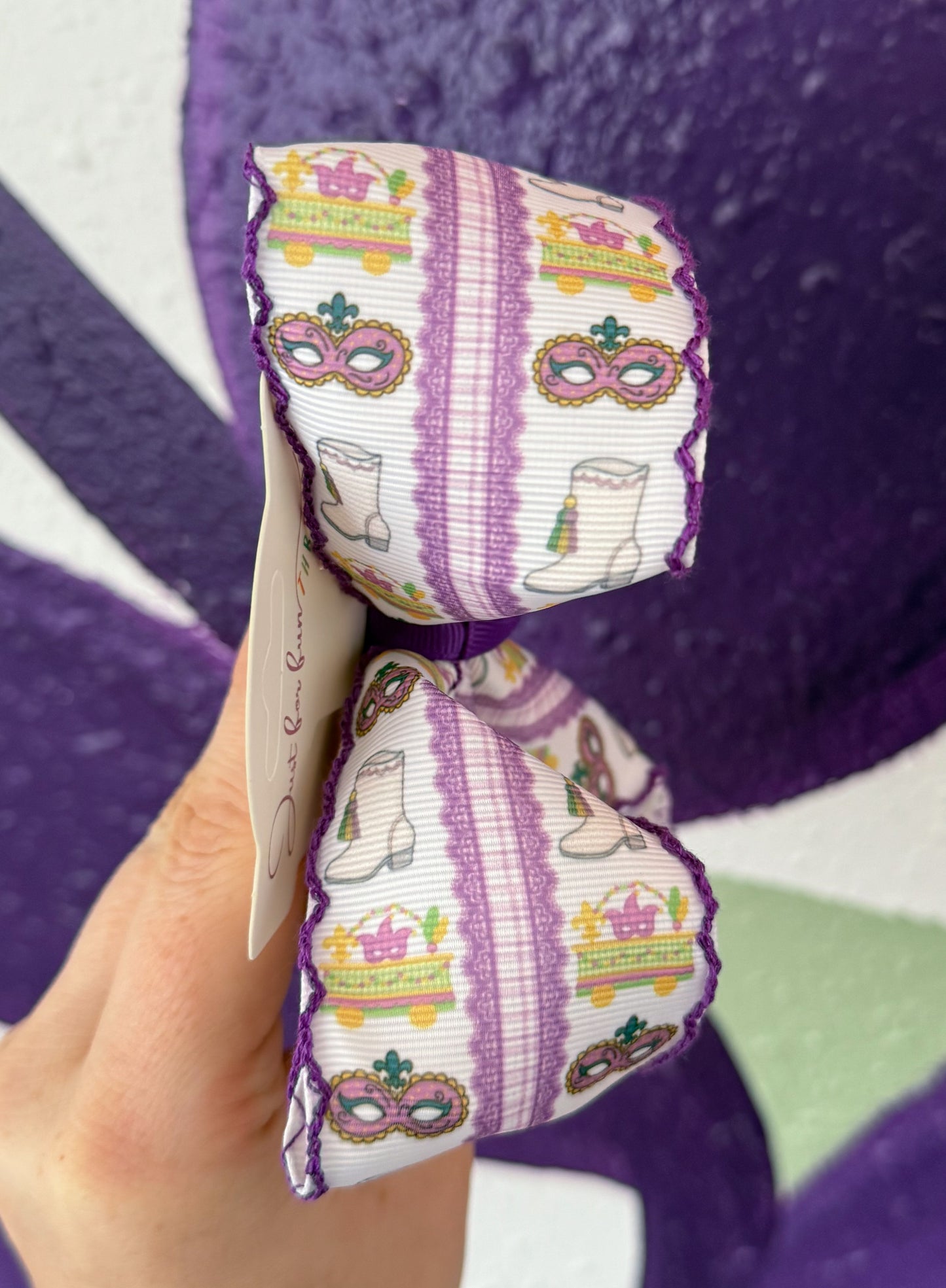 Parade Route Moonstitch Bow