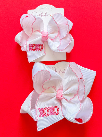 XOXO EmbroideredMoonstitch Hair Bow